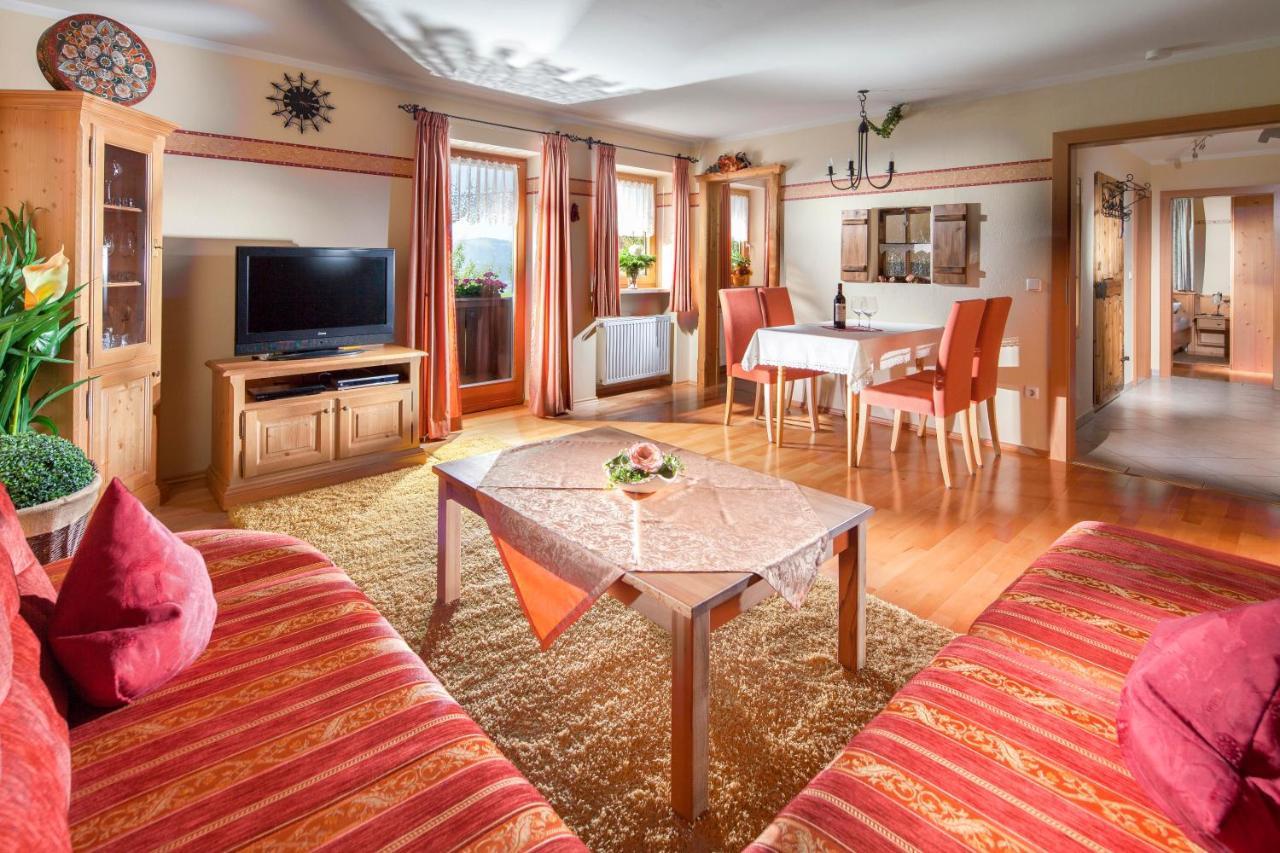 Ferienwohnungen Gaestehaus Laercheck Берхтесгаден Екстериор снимка